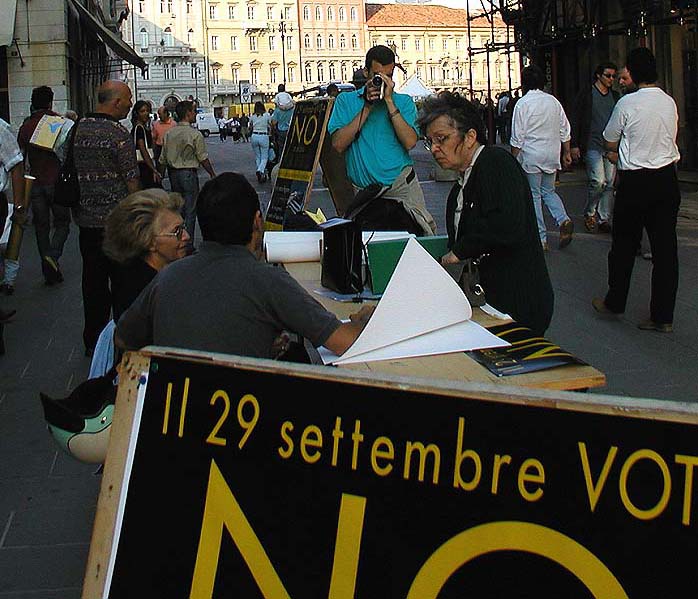 tavolo16.jpg